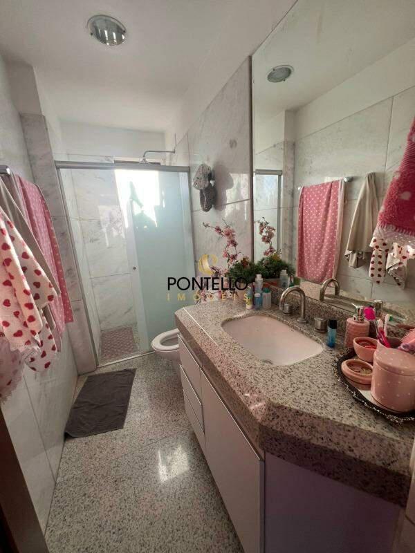 Cobertura, Centro, 4 Quartos, 6 Vagas, 2 Suítes