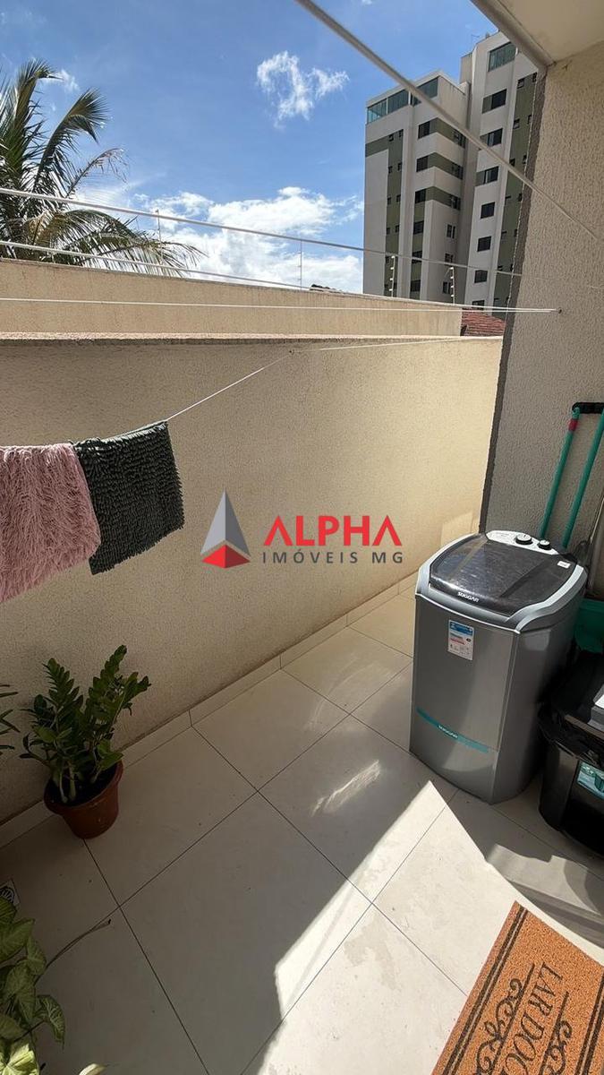 Apartamento, Miramar (barreiro), 2 Quartos, 1 Vaga