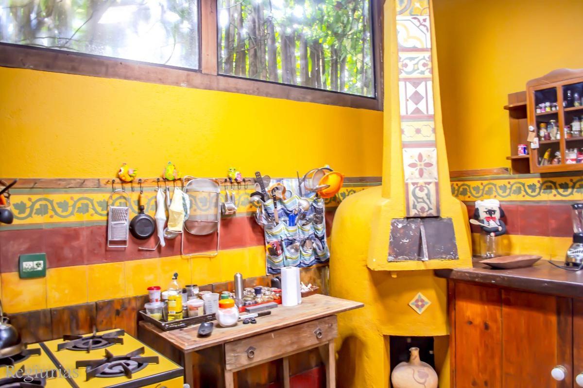 Casa, Retiro do Chalé, 4 Quartos, 6 Vagas, 1 Suíte