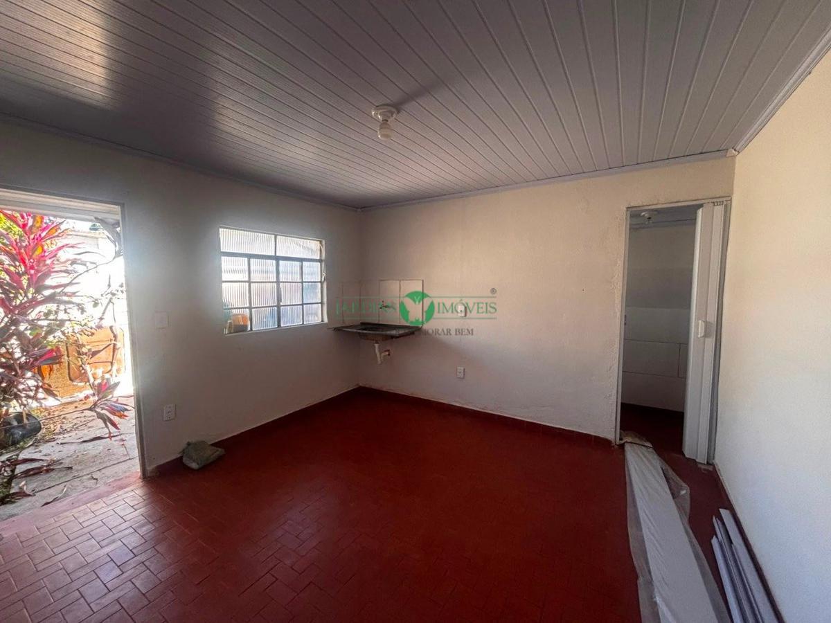Casa, Santa Cruz, 1 Quarto, 0 Vaga