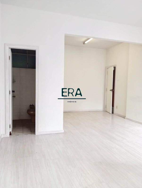 Sala, Centro, 0 Quarto, 0 Vaga
