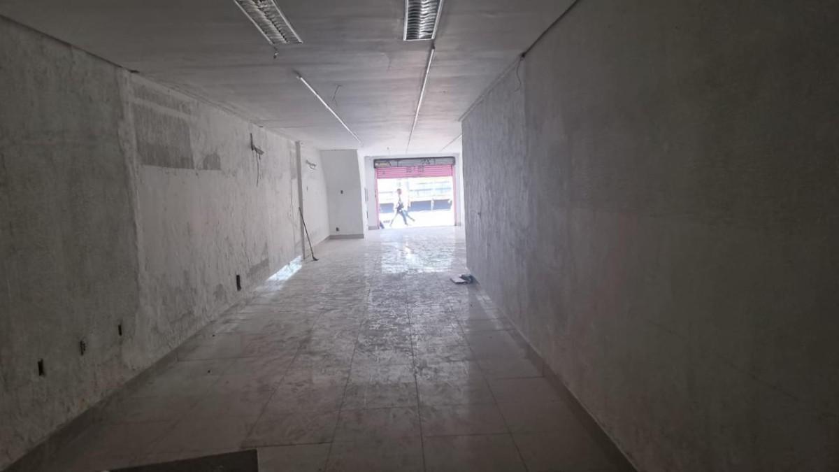 Andar, Centro, 0 Quarto, 0 Vaga