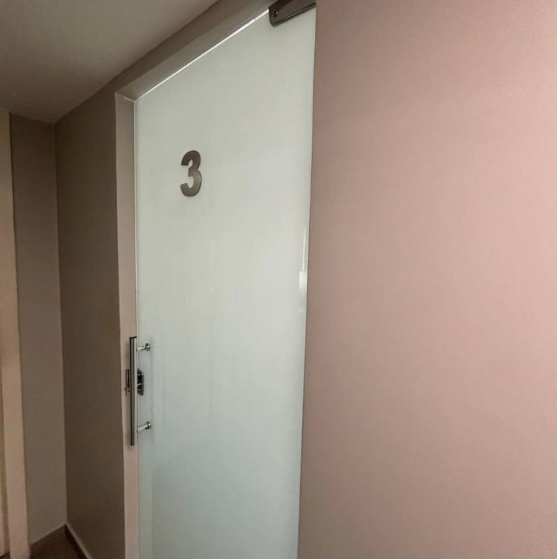 Andar, Funcionários, 0 Quarto, 0 Vaga