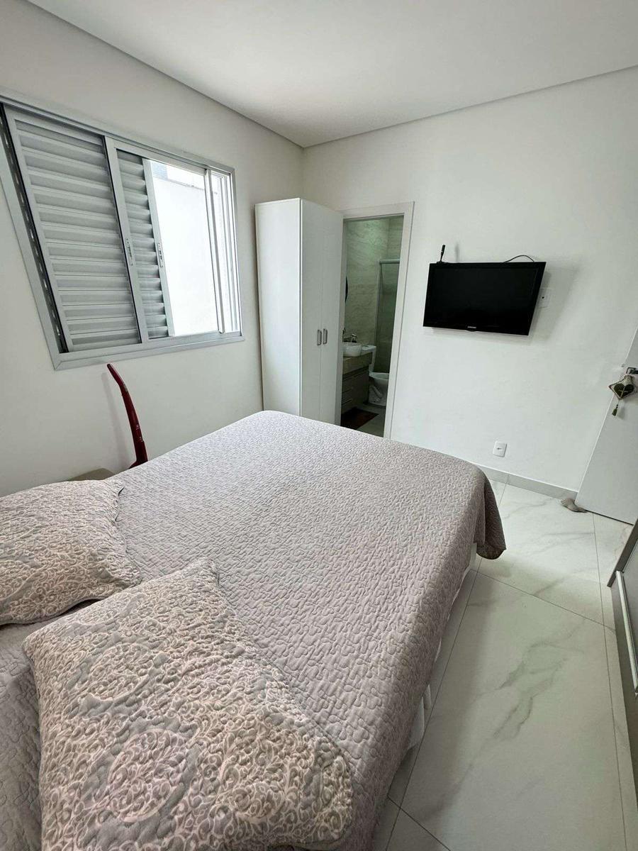 Apartamento, Sagrada Família, 2 Quartos, 2 Vagas, 1 Suíte