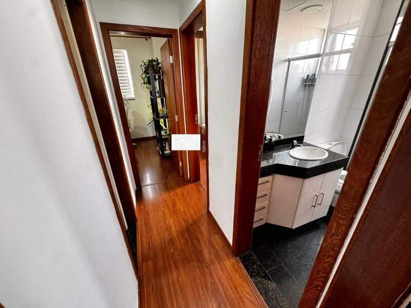 Apartamento, Sagrada Família, 3 Quartos, 2 Vagas, 1 Suíte
