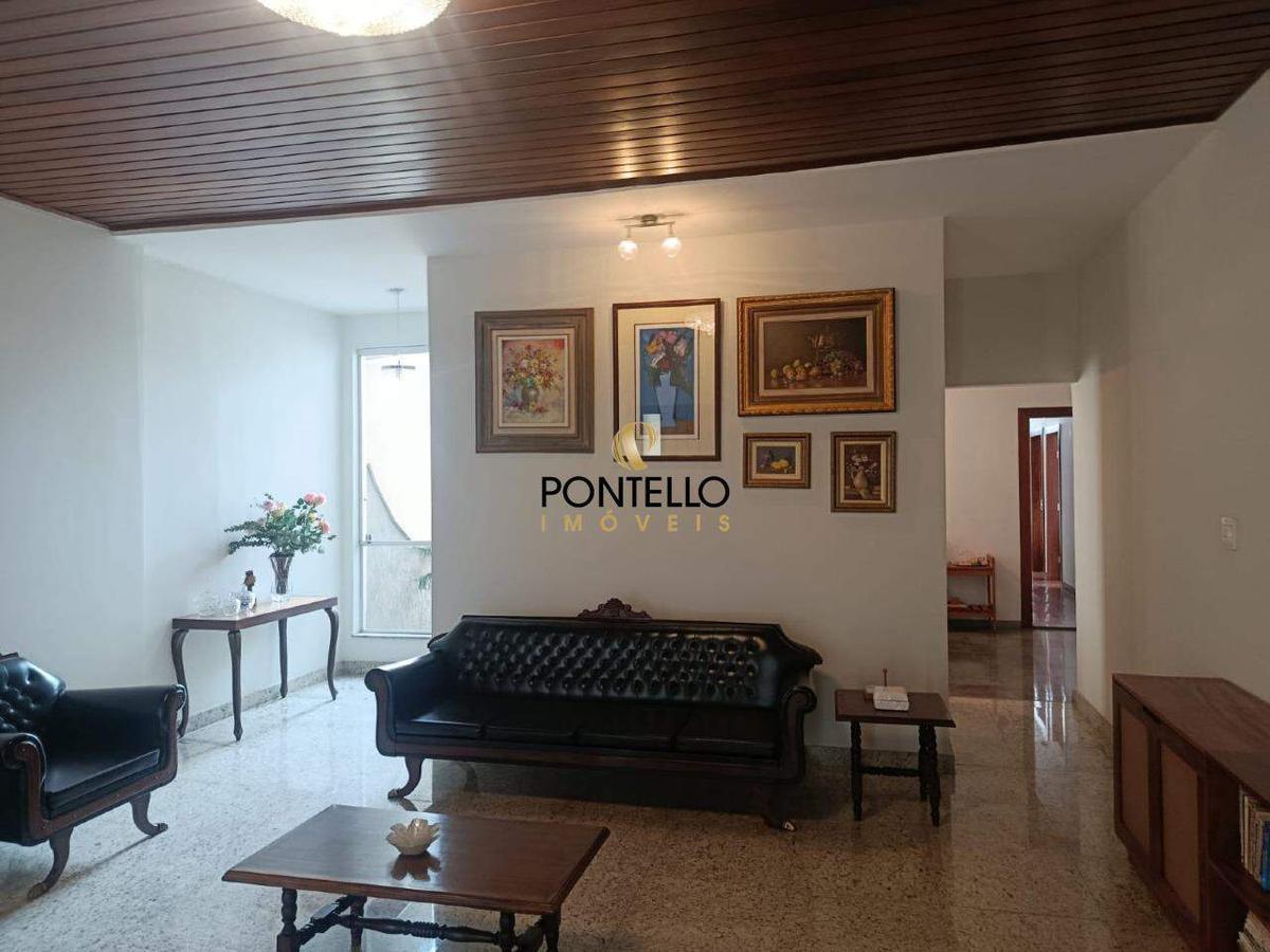 Casa, São Pedro, 5 Quartos, 4 Vagas, 2 Suítes