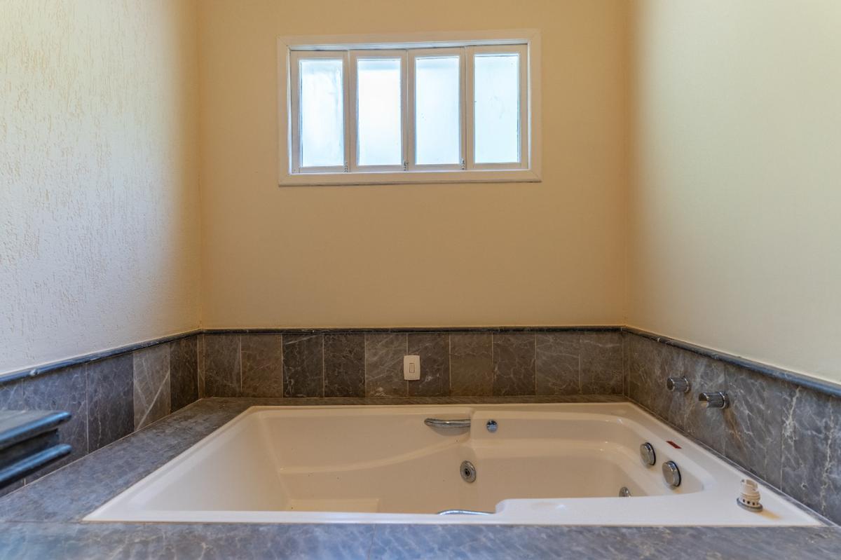 Casa, São Sebastião das Águas Claras, 4 Quartos, 5 Vagas, 3 Suítes