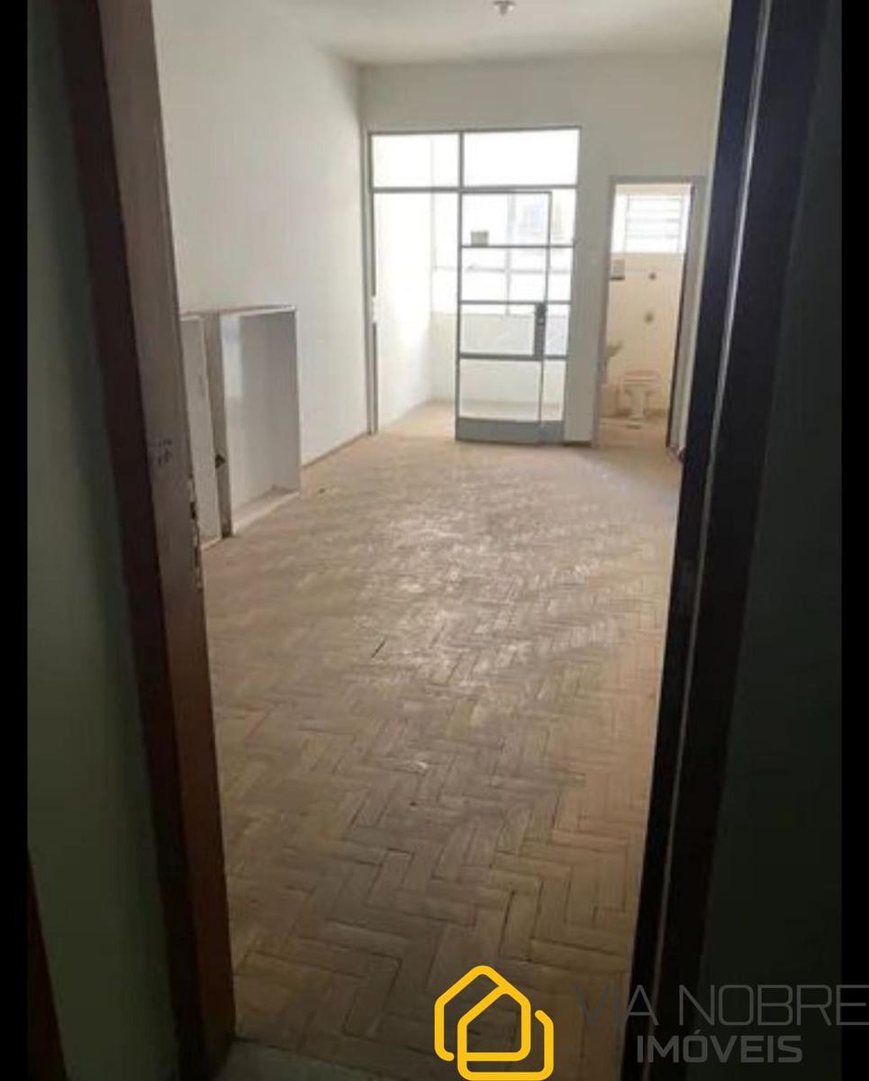 Sala, Centro
