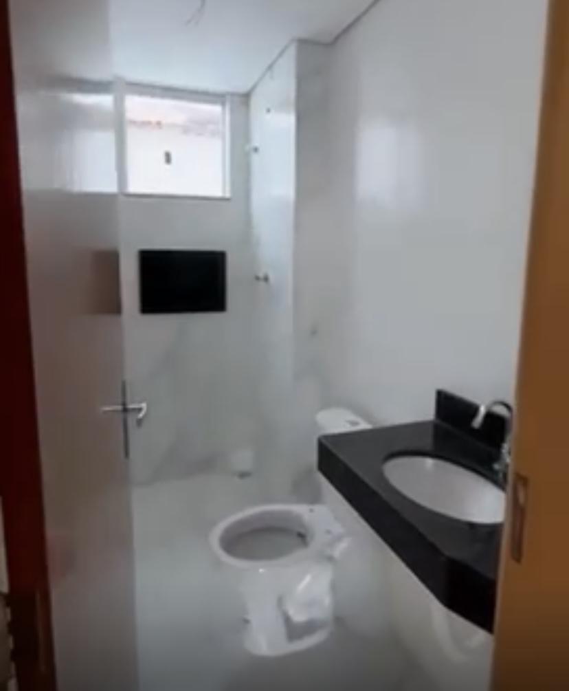 Cobertura, Coqueiros, 2 Quartos, 1 Vaga, 1 Suíte