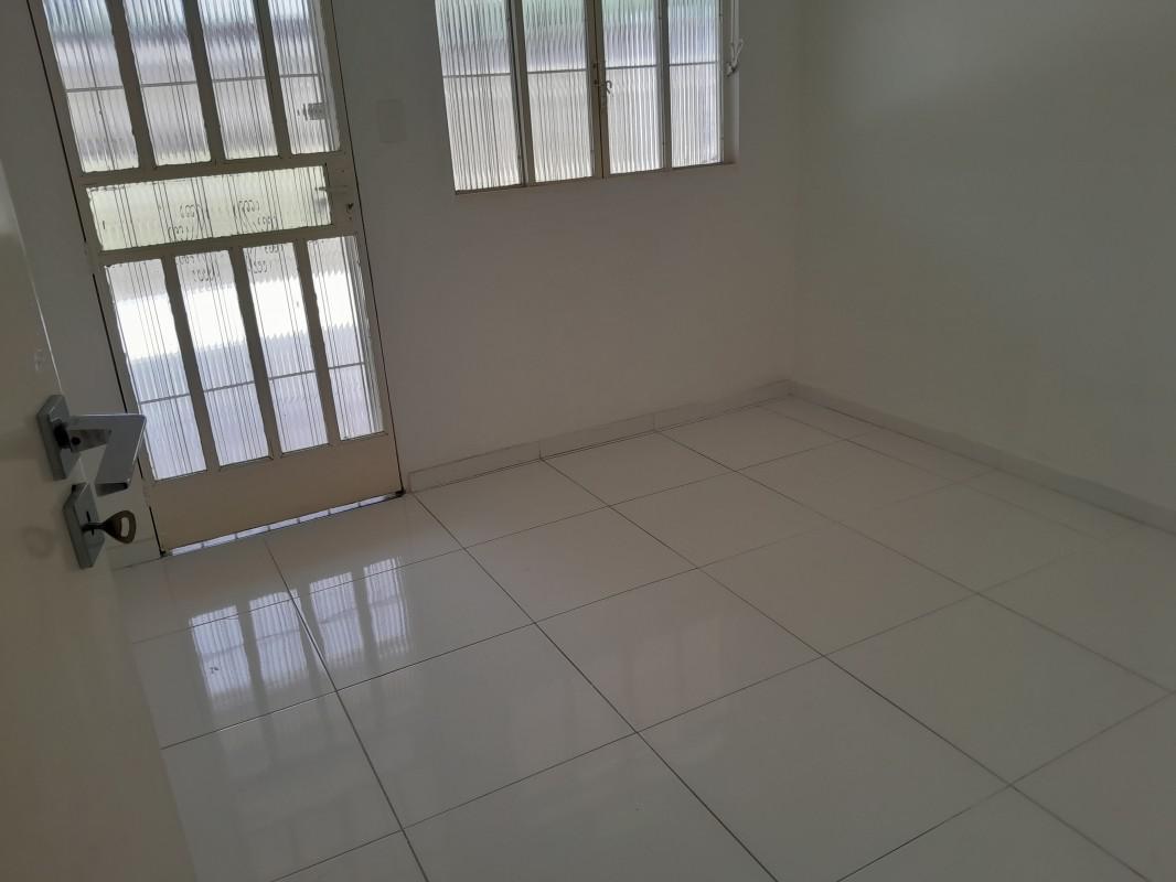 Casa Comercial, Floramar, 2 Quartos, 10 Vagas