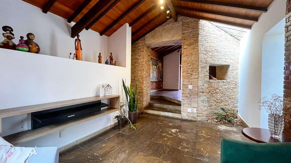 Casa, São Luiz (pampulha), 5 Quartos, 11 Vagas, 4 Suítes
