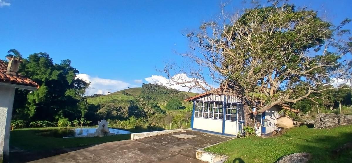 Fazenda, Centro, 6 Quartos, 10 Vagas, 2 Suítes