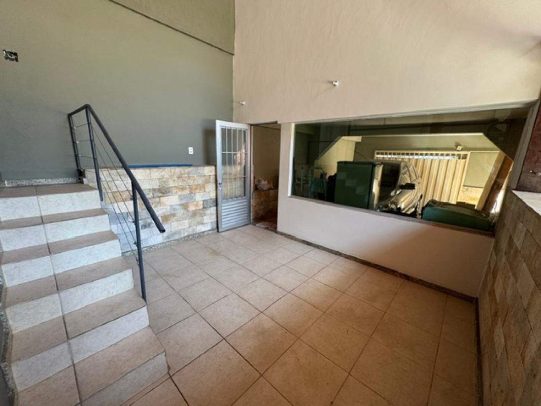 Casa, Castelo, 3 Quartos, 2 Vagas