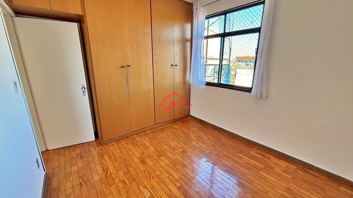 Apartamento, Carlos Prates, 2 Quartos, 1 Vaga