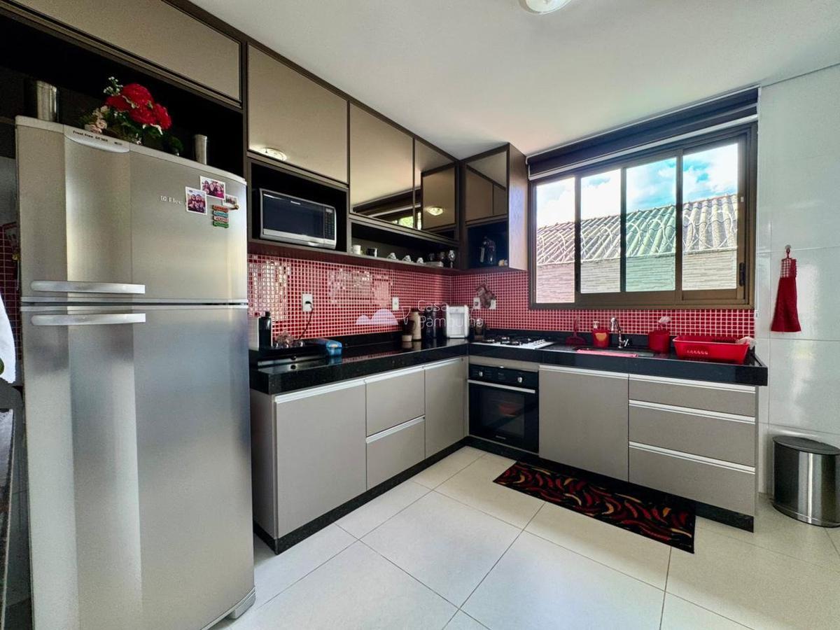 Casa, Trevo, 3 Quartos, 3 Vagas, 1 Suíte