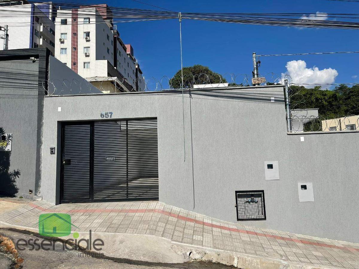 Casa, Europa, 3 Quartos, 3 Vagas, 1 Suíte