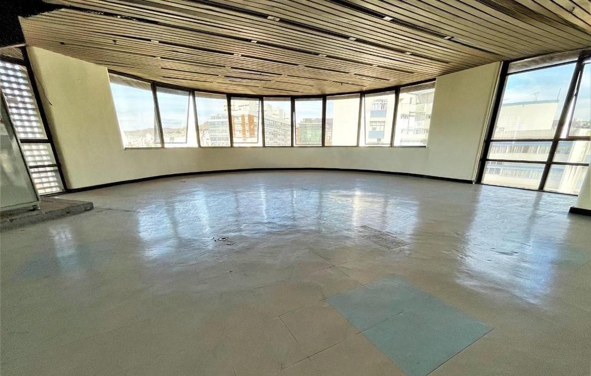 Sala, Centro, 0 Quarto, 10 Vagas
