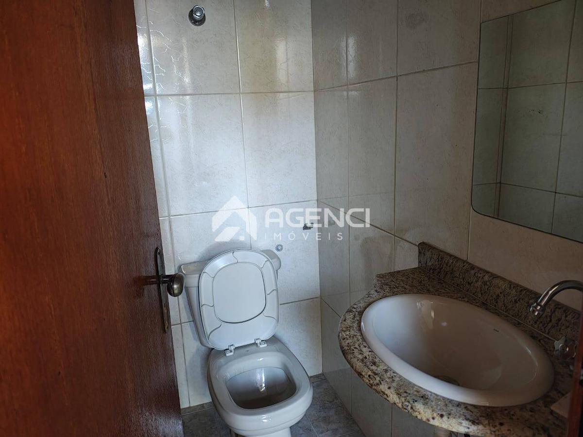 Casa, Santa Mônica, 3 Quartos, 0 Vaga, 1 Suíte