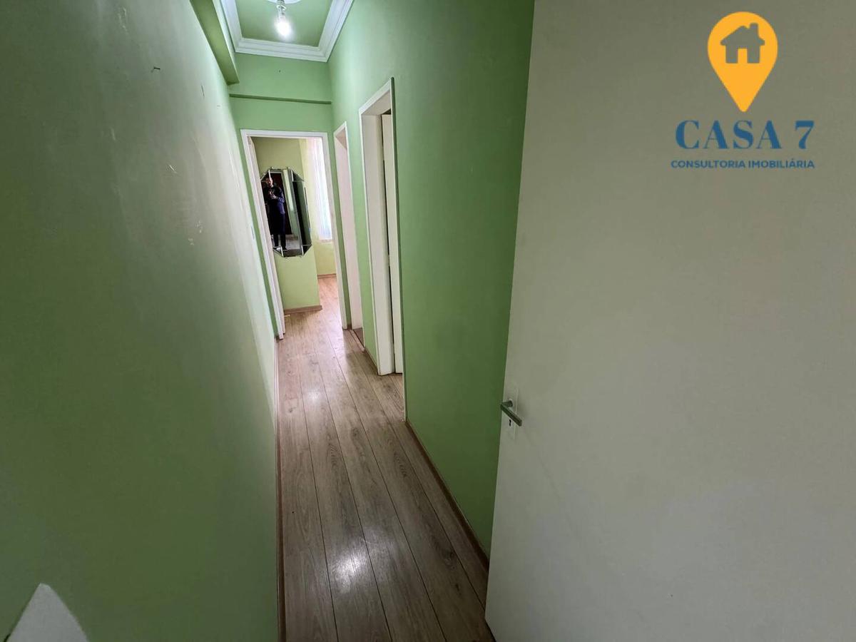 Apartamento, Sagrada Família, 2 Quartos, 1 Vaga