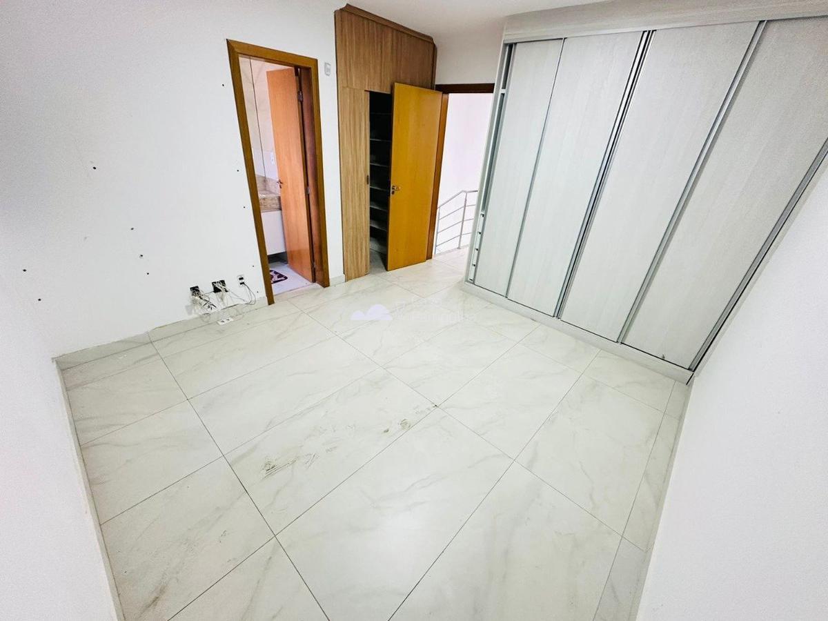 Casa, Itapoã, 3 Quartos, 4 Vagas, 1 Suíte