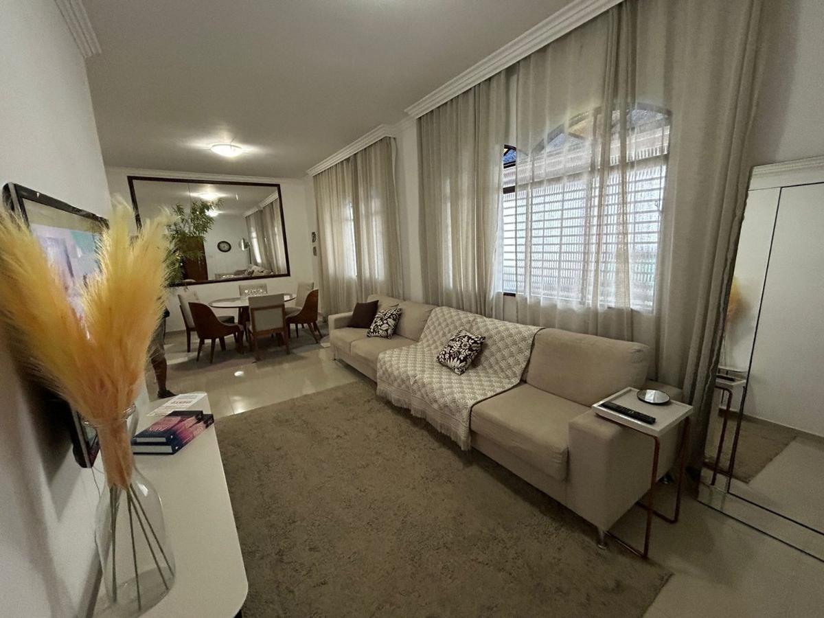 Casa, Santa Cruz Industrial, 3 Quartos, 5 Vagas, 1 Suíte