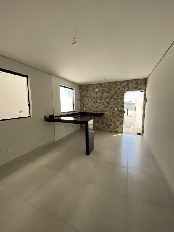 Casa, Masterville, 2 Quartos, 2 Vagas, 1 Suíte