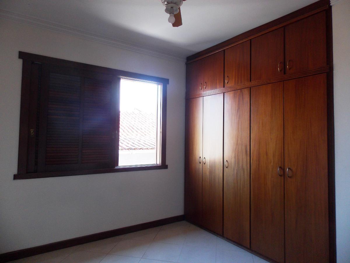 Casa, Havaí, 4 Quartos, 8 Vagas, 2 Suítes