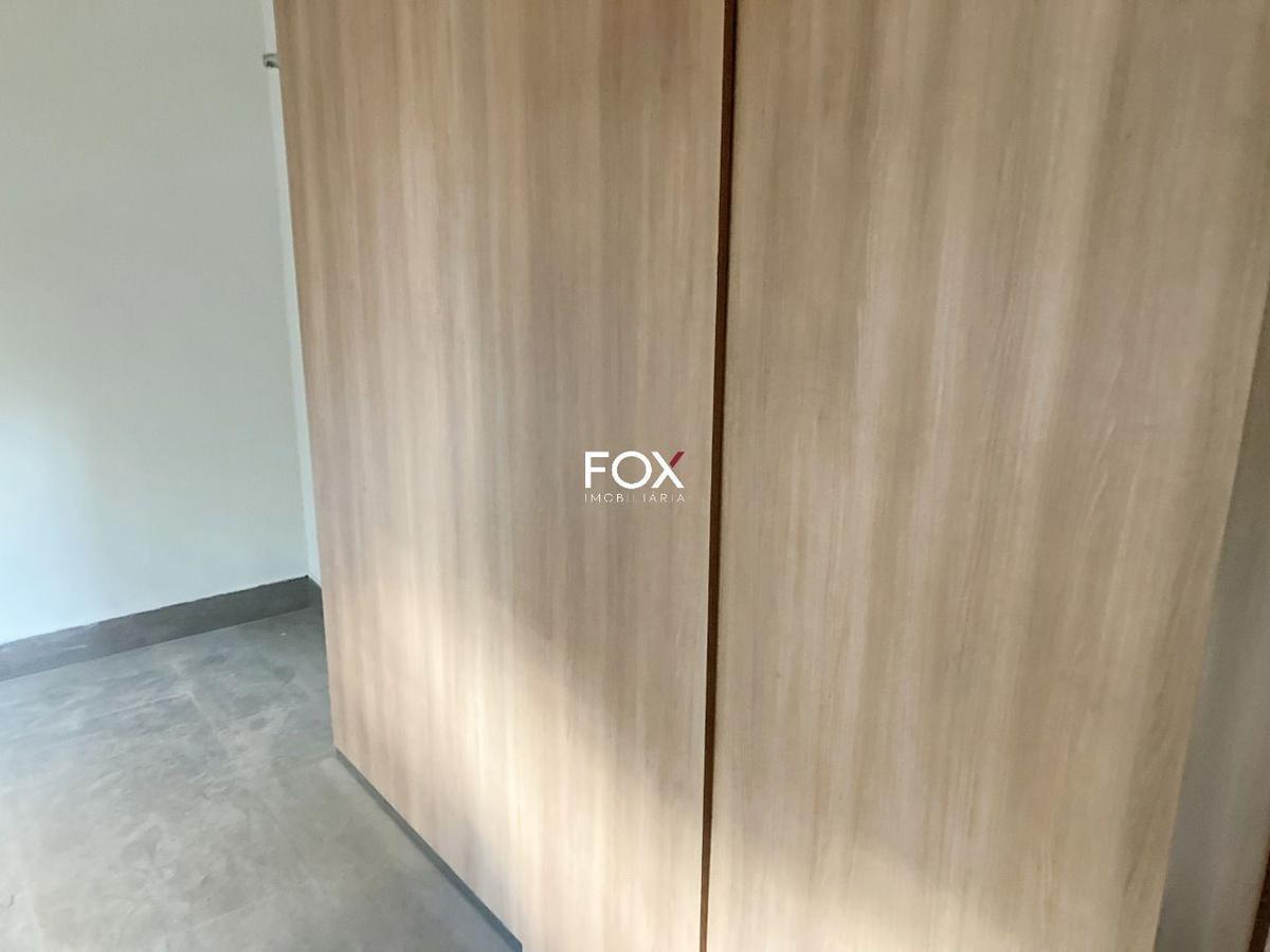 Casa, Funcionários, 5 Quartos, 2 Vagas, 1 Suíte