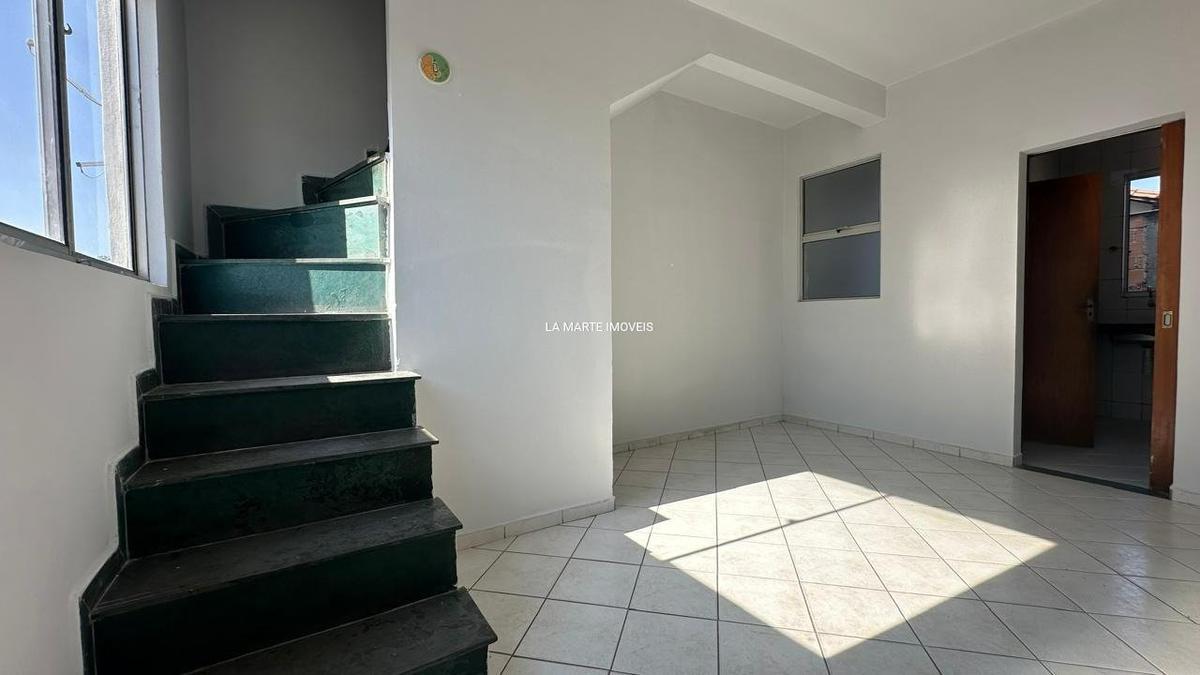 Casa, Fonte Grande, 2 Quartos, 1 Vaga