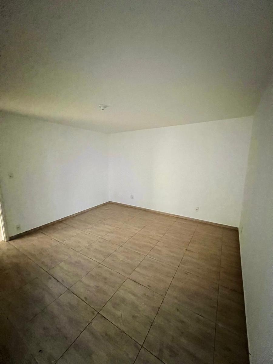 Sala, Centro, 2 Quartos, 0 Vaga, 1 Suíte