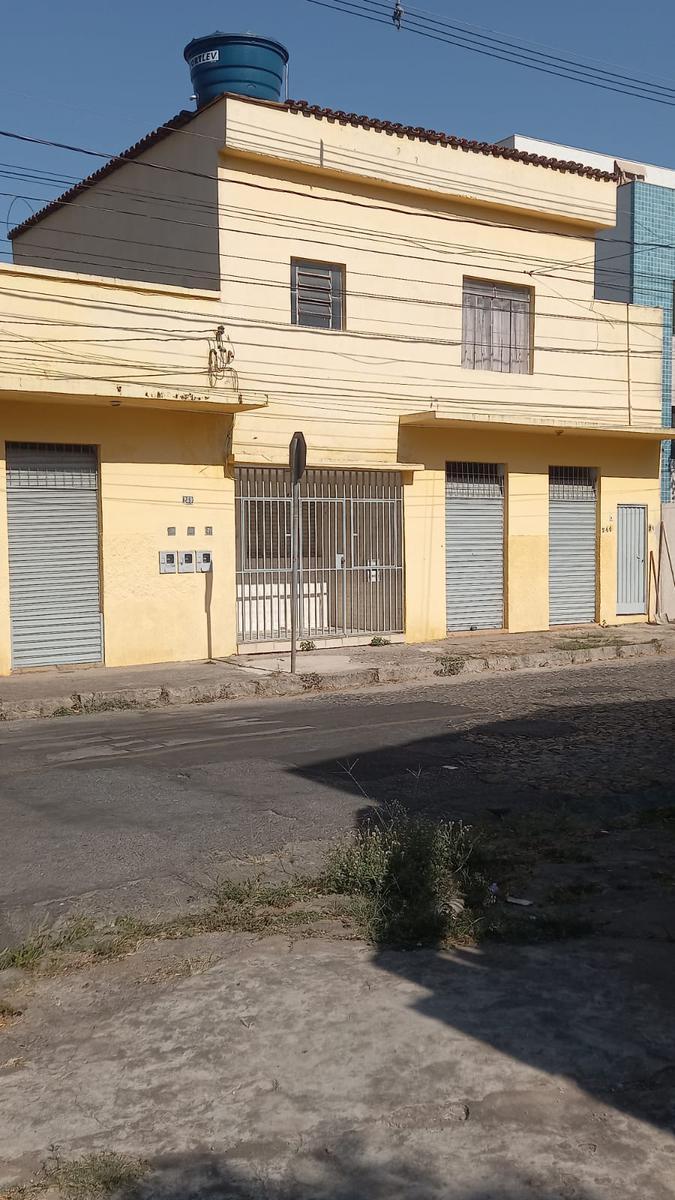 Casa, Santa Inês, 3 Quartos, 8 Vagas