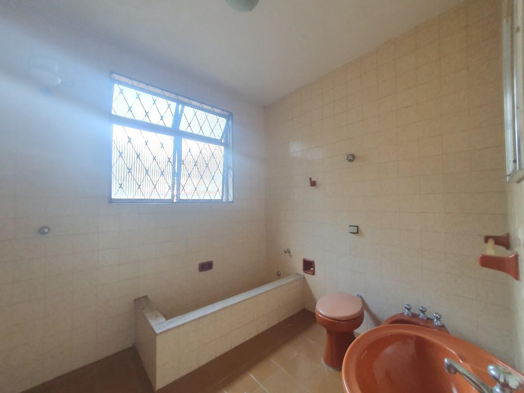 Casa, Barro Preto, 4 Quartos, 0 Vaga
