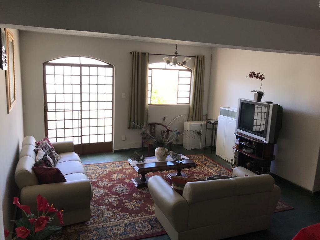 Casa, Vila Pinto, 4 Quartos, 2 Vagas