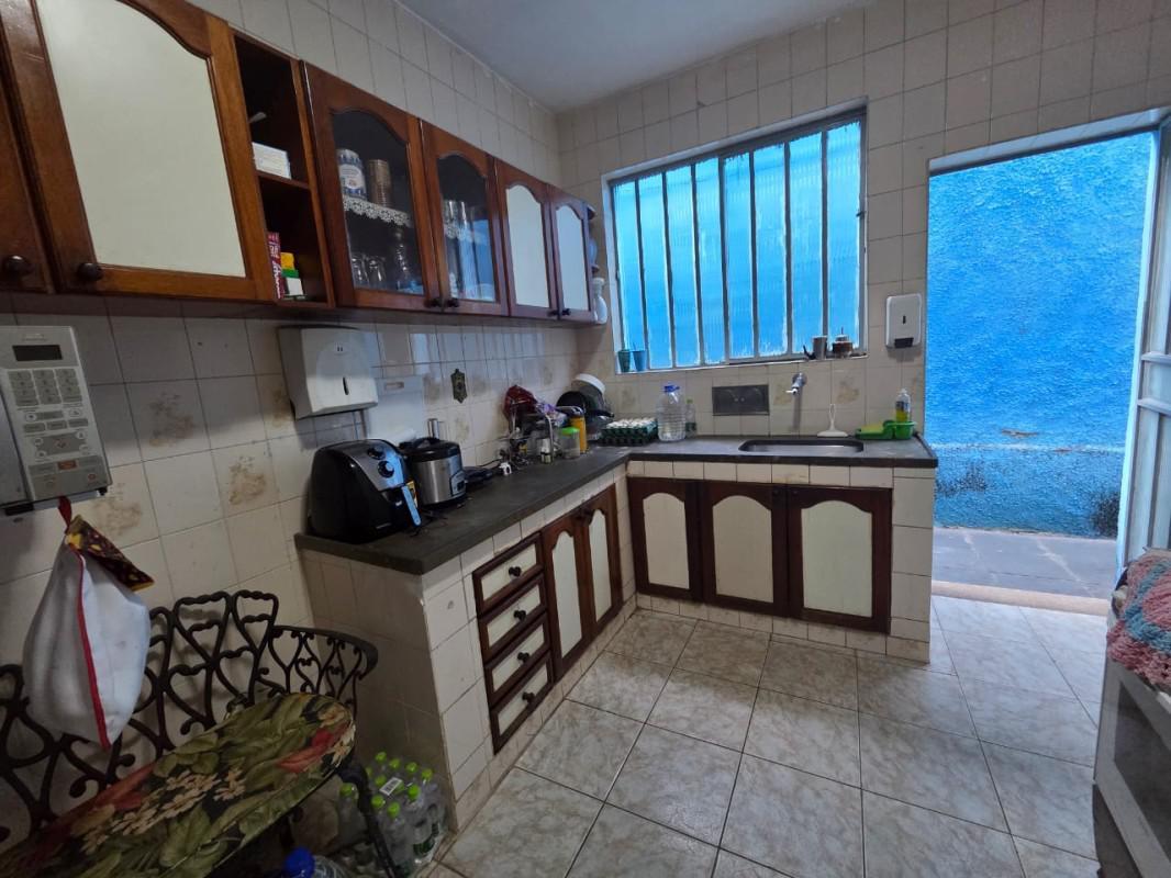 Casa, Coqueiros, 4 Quartos, 1 Vaga, 1 Suíte