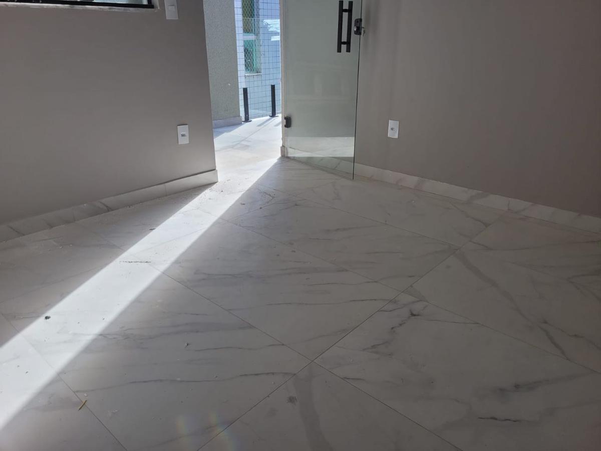 Casa, Planalto, 3 Quartos, 4 Vagas, 3 Suítes