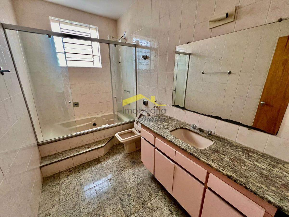 Casa, Jardim América, 3 Quartos, 3 Vagas, 1 Suíte