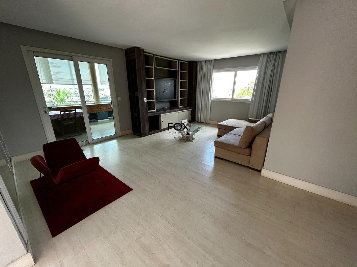 Casa, Estoril, 4 Quartos, 6 Vagas, 1 Suíte