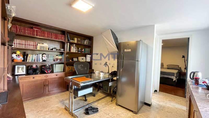 Casa, Cidade Jardim, 7 Quartos, 8 Vagas, 1 Suíte