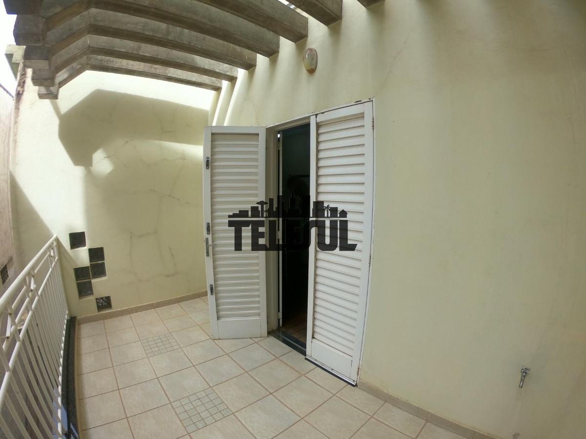 Casa, Centro, 3 Quartos, 2 Vagas, 1 Suíte