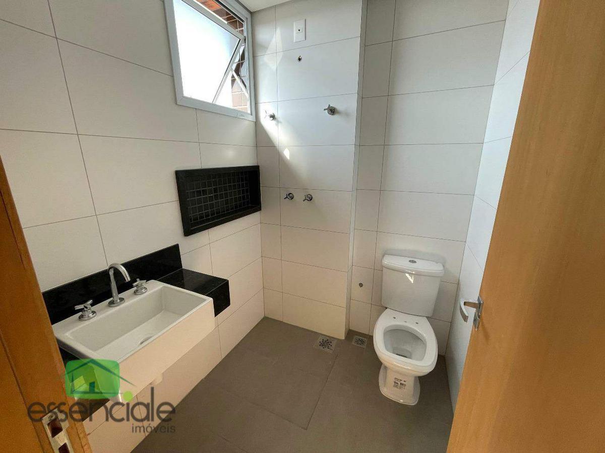 Cobertura, Fonte Grande, 3 Quartos, 2 Vagas, 1 Suíte