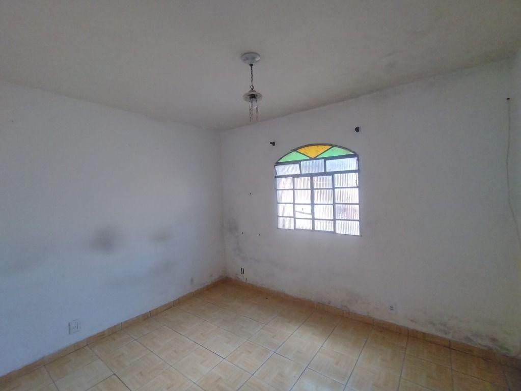 Casa, Itacolomi, 2 Quartos, 6 Vagas