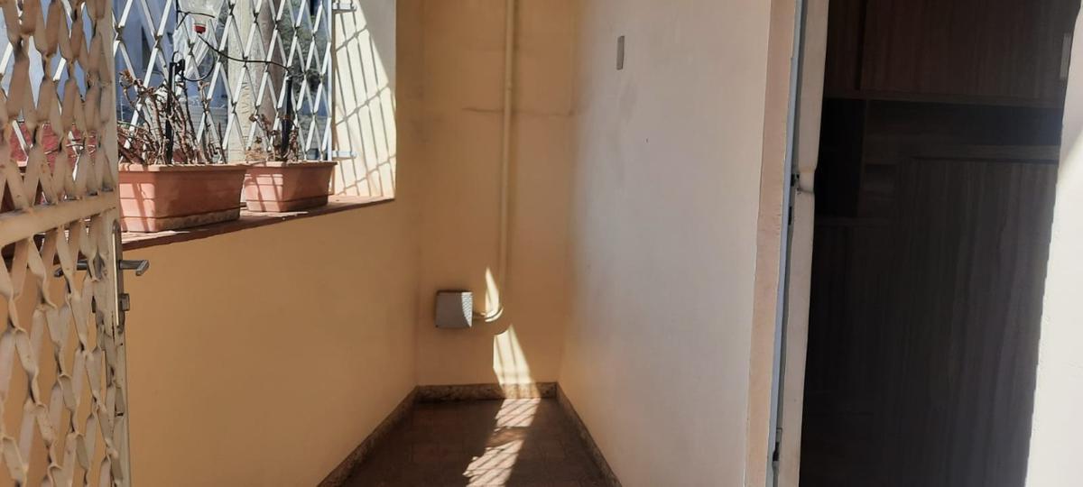 Casa Comercial, Floresta, 2 Quartos, 2 Vagas