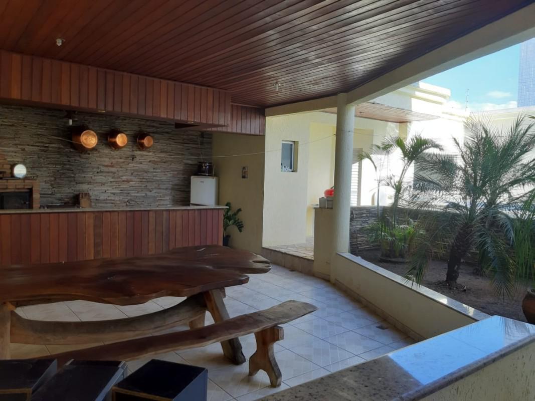 Casa, Eldorado, 3 Quartos, 15 Vagas, 1 Suíte