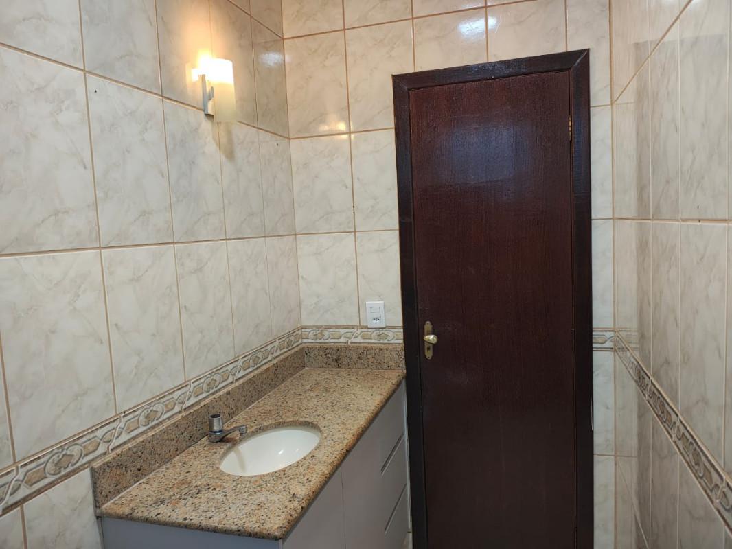 Casa, Santa Mônica, 3 Quartos, 2 Vagas, 1 Suíte