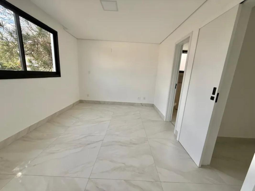 Casa, Planalto, 3 Quartos, 2 Vagas, 1 Suíte