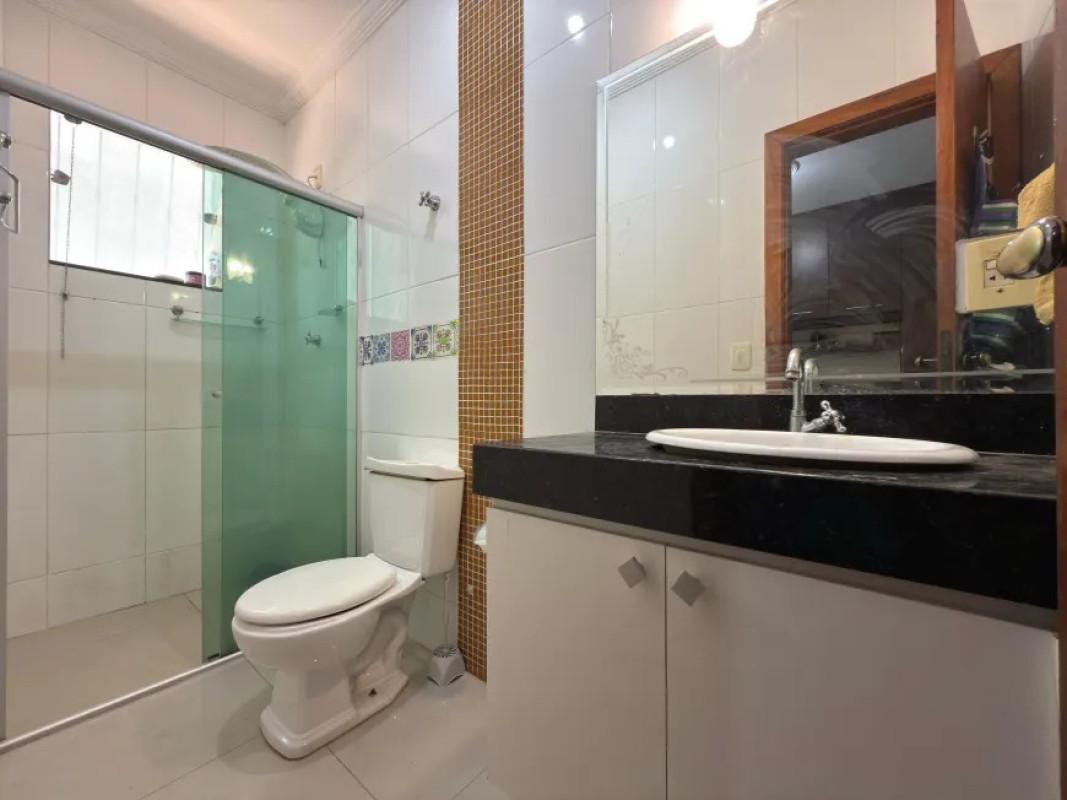 Casa, Santa Mônica, 4 Quartos, 2 Vagas, 2 Suítes