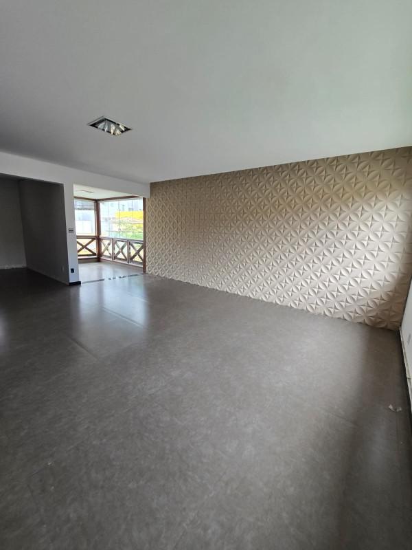 Casa, Cabral, 4 Quartos, 4 Vagas, 3 Suítes
