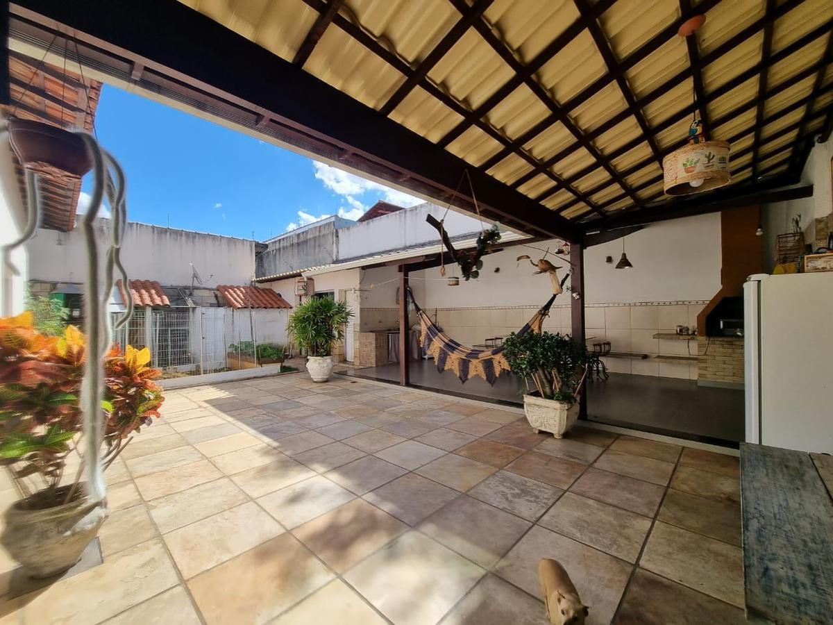 Casa, Jardim Riacho das Pedras, 4 Quartos, 4 Vagas, 1 Suíte