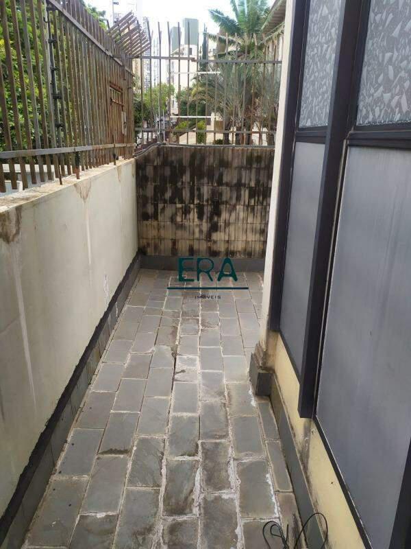 Sala, Savassi, 0 Quarto, 4 Vagas