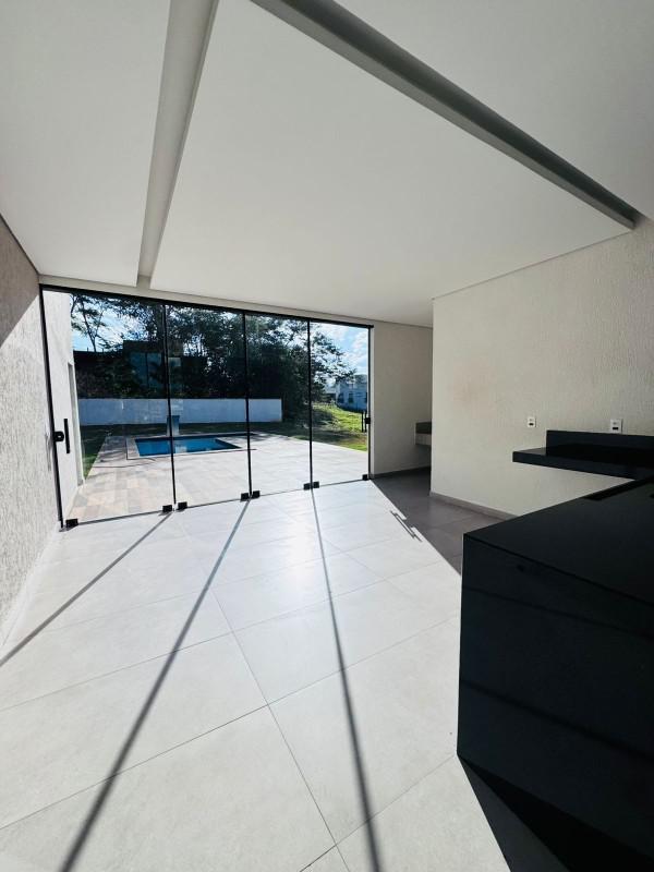 Casa, Serra dos Bandeirantes, 3 Quartos, 2 Vagas, 1 Suíte